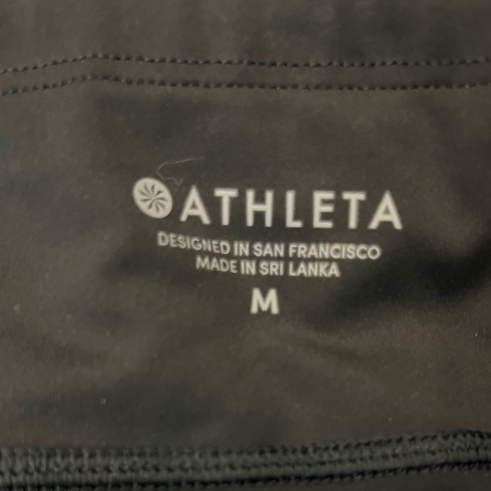 Athleta Crop Leggings Size Medium - Picture 5 of 6